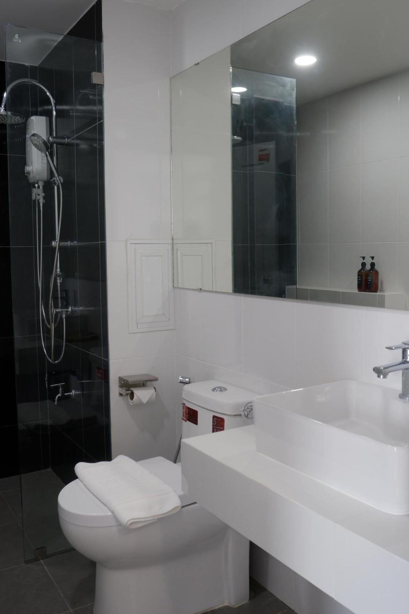 Darin Chiangmai Hotel And Residence Чиангмай Екстериор снимка